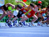 FBsports-包含运动员全力以赴，奋力拼搏战胜对手的词条