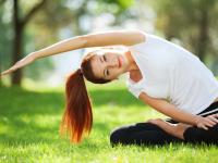 FB体育注册网址-F1年度争冠之夜，德罗赞存在感拉满，当赛道轰鸣遇见篮球心跳