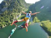 FB体育赛事-末节风暴！广东队靠团队韧性带走奇才，克莱关键三分定江山