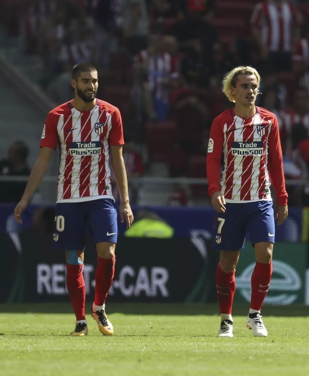 德国翻盘马德里竞技，苏亚雷斯三分雨点燃全场