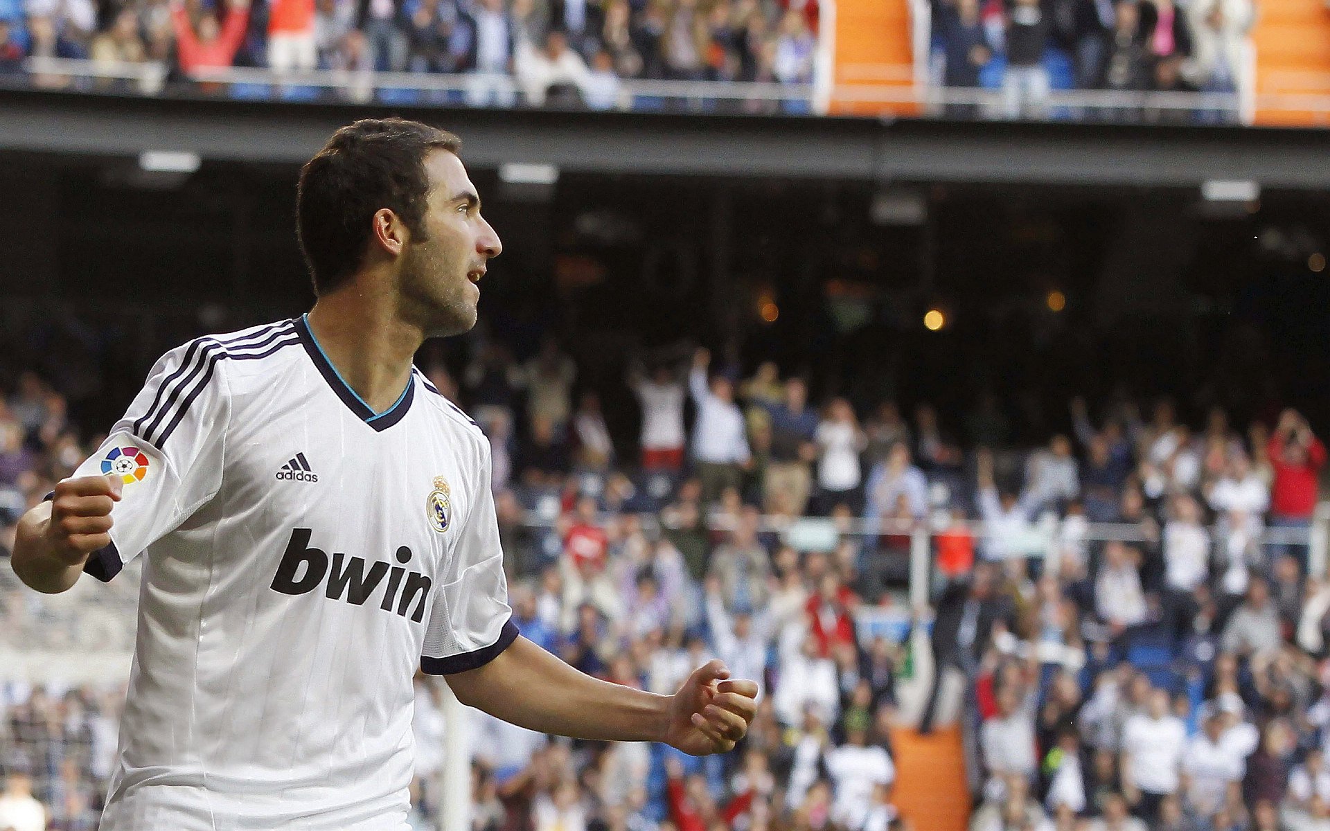 欧冠半决赛焦点战,鹈鹕防守如何锁死快船?