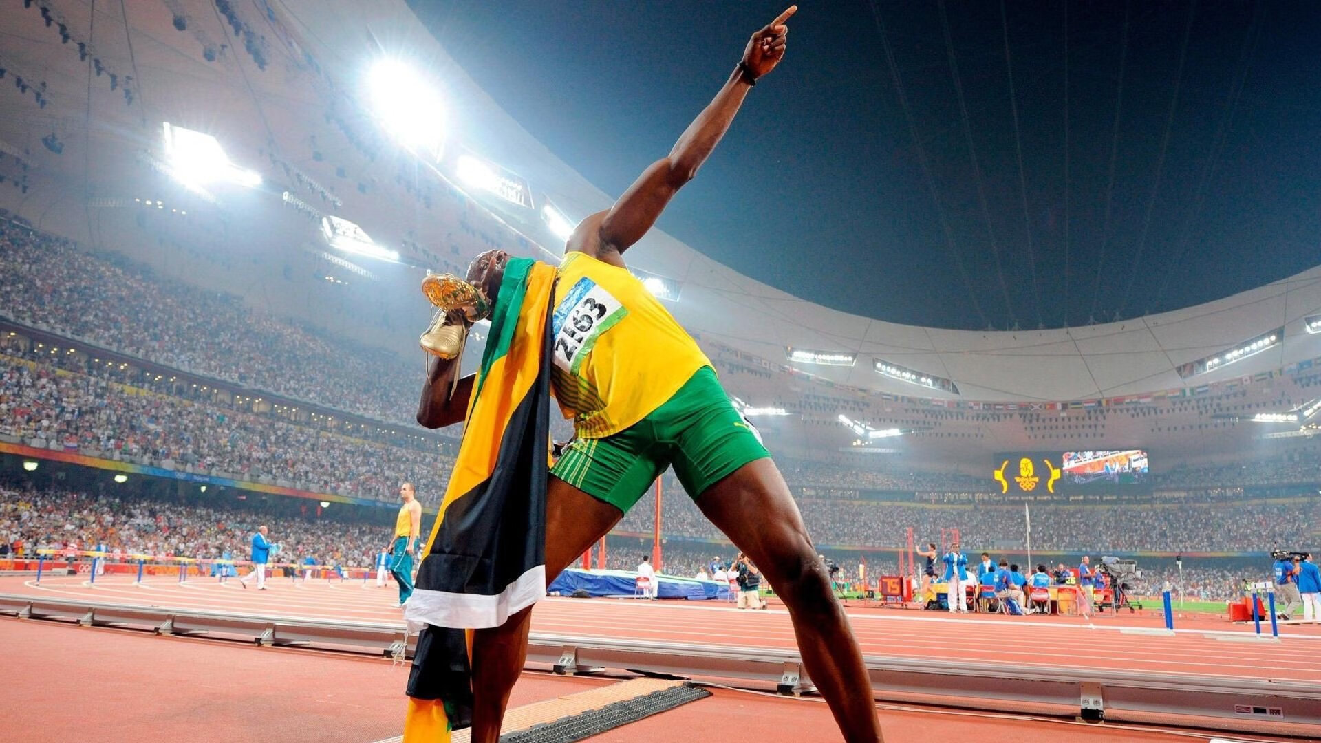 基米希的棋盘，一场由大脑主宰的狂胜，勒沃库森如何撕裂智利防线